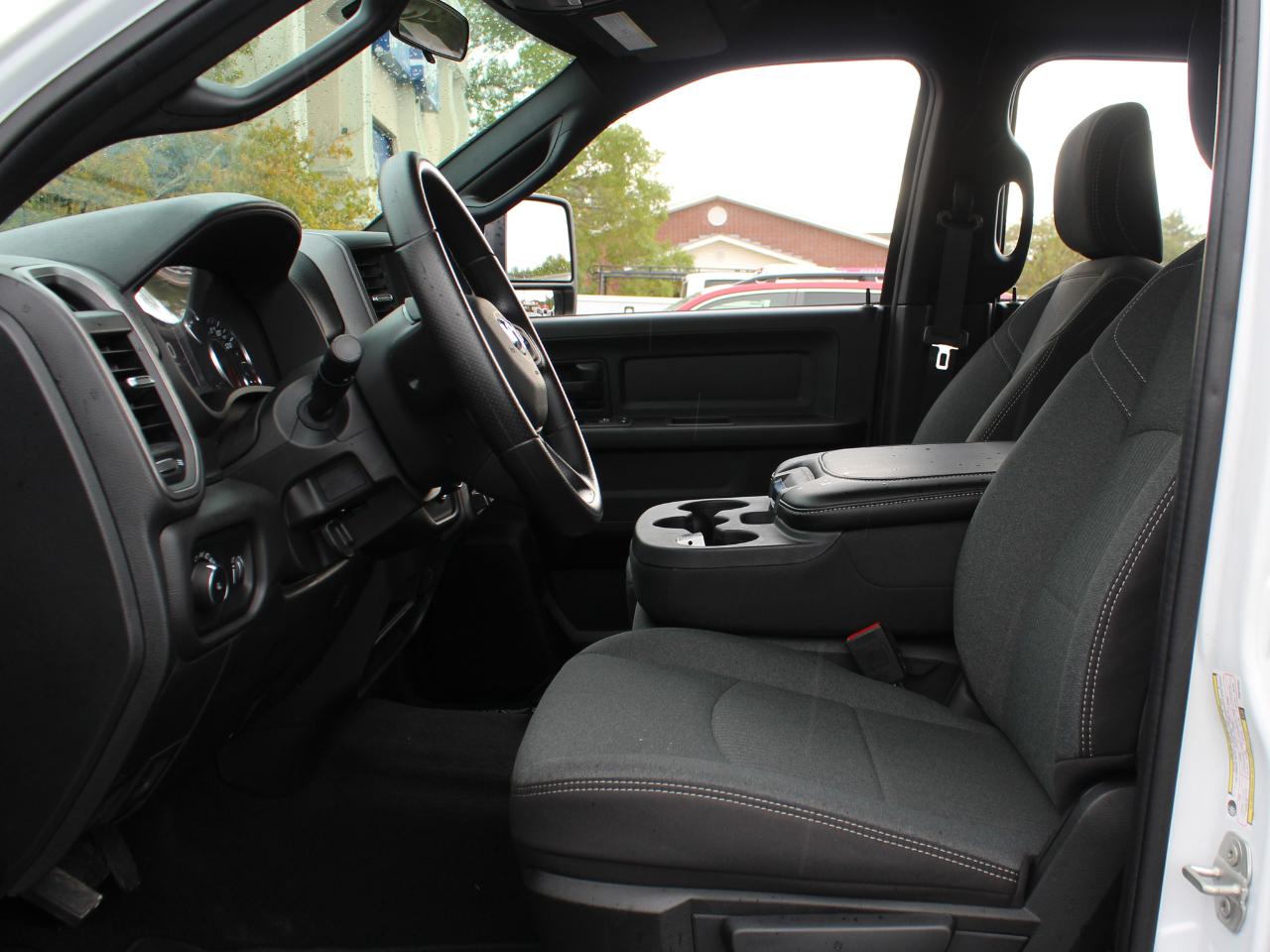 RAM 2500 Tradesman Crew Cab LWB 4WD 2023