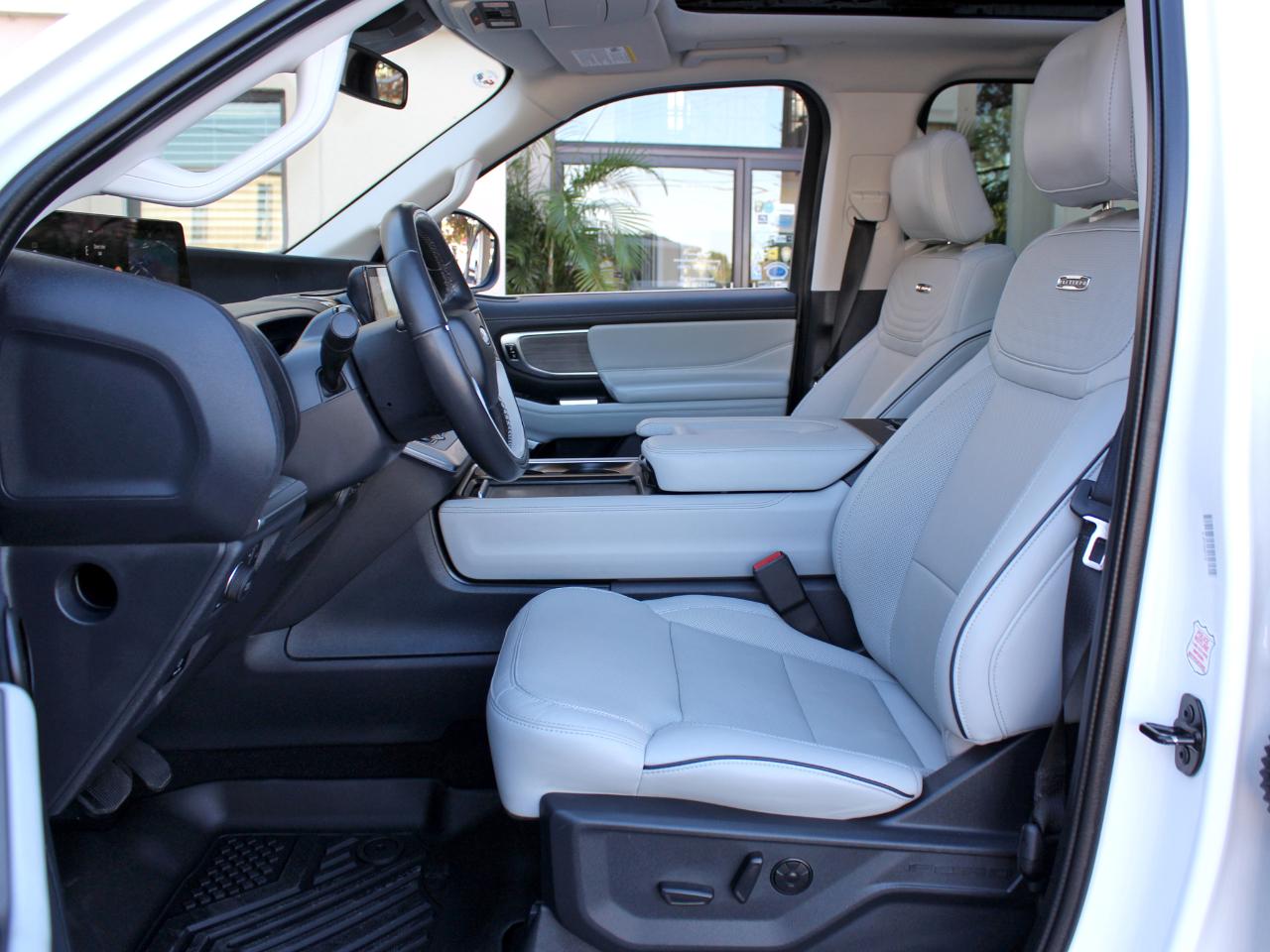 Ford Expedition  2025
