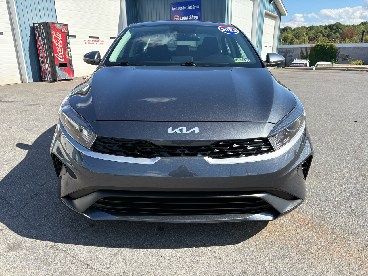 2023 Kia Forte LXS photo 5
