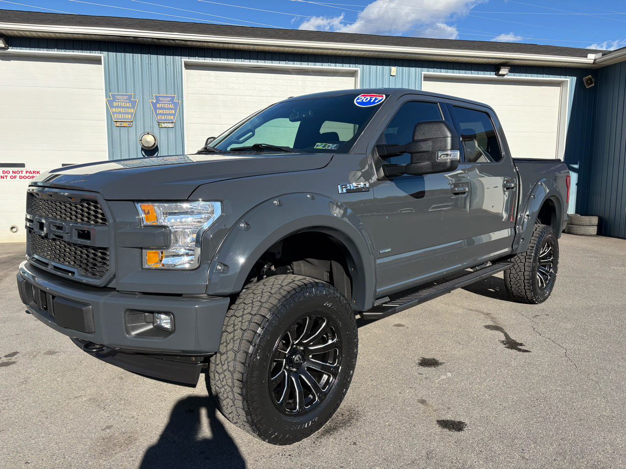2017 Ford F-150 4WD SuperCrew 145" XLT