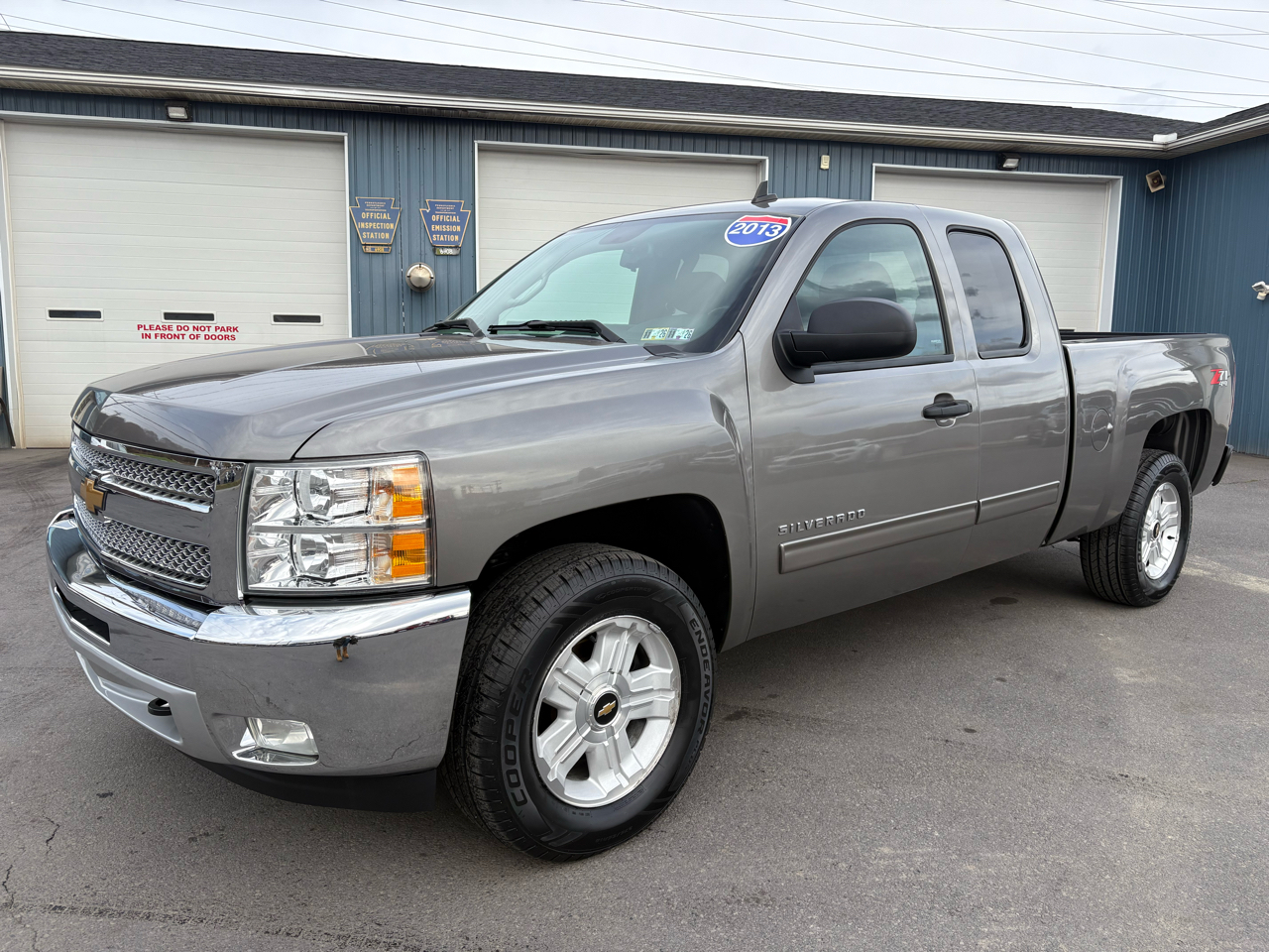 2013 Chevrolet Silverado 1500 4dr Ext Cab 143.5" WB 4WD LT