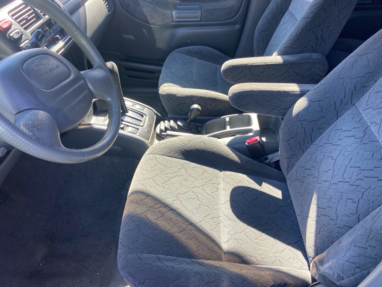 Chevrolet Tracker LT 4-Door Hardtop 4WD 2002 Chevrolet Tracker LT 4-Door Hardtop 4WD 2002