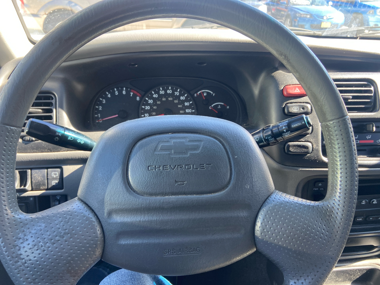 Chevrolet Tracker LT 4-Door Hardtop 4WD 2002 Chevrolet Tracker LT 4-Door Hardtop 4WD 2002