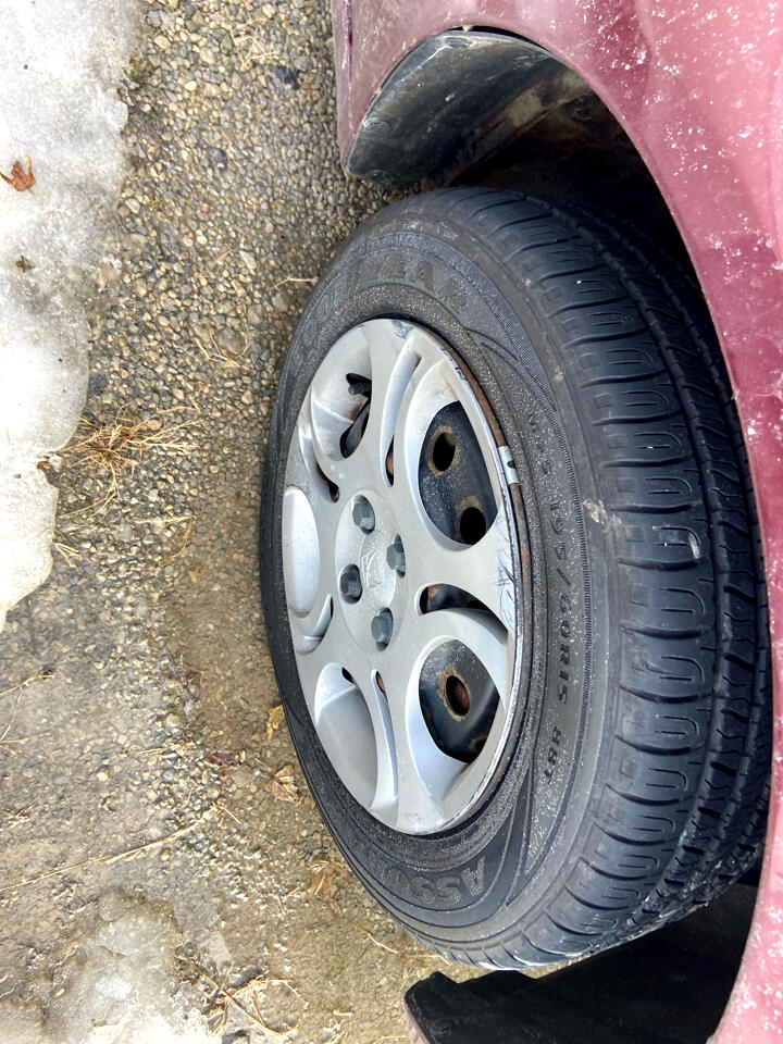 Saturn ION Sedan 2 2003