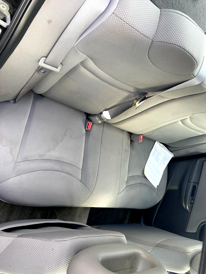 Saturn ION Sedan 2 2003