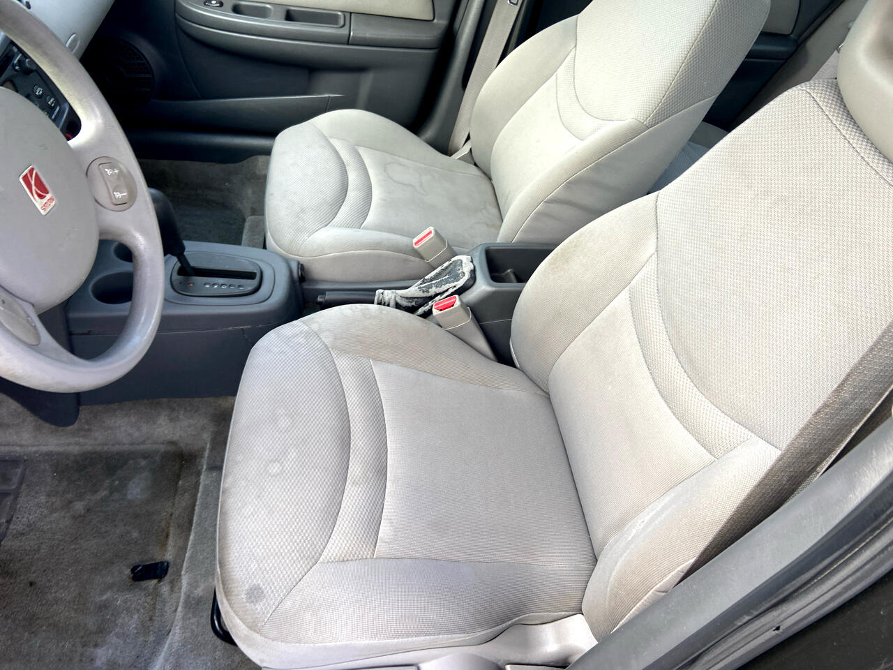 Saturn ION Sedan 2 2003