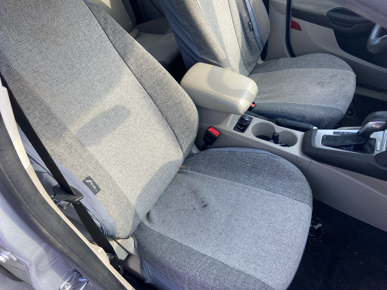 Ford Focus SES 4D Sedan 2014