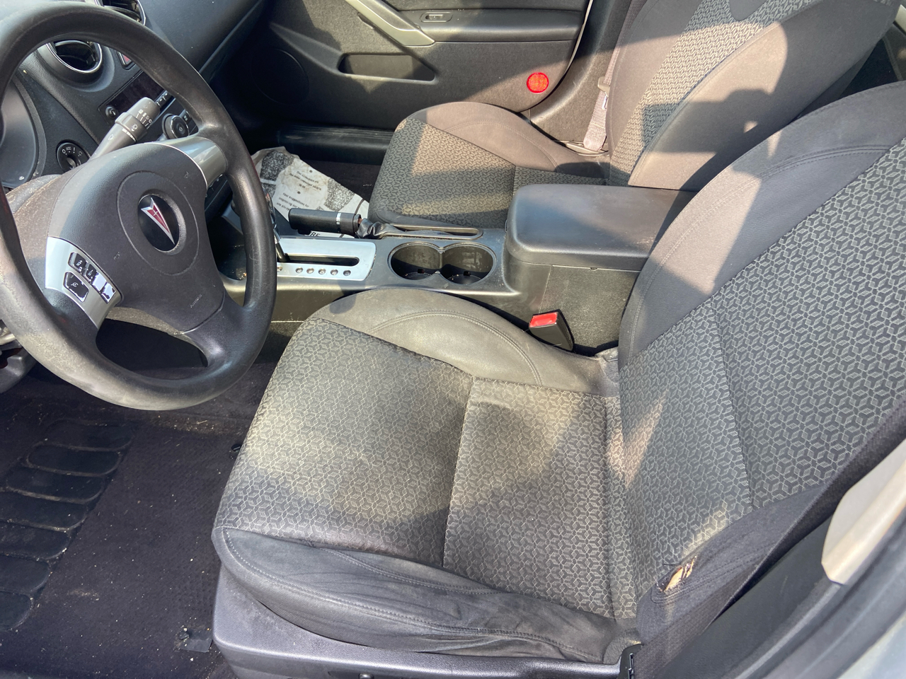 Pontiac G6 Base 2010