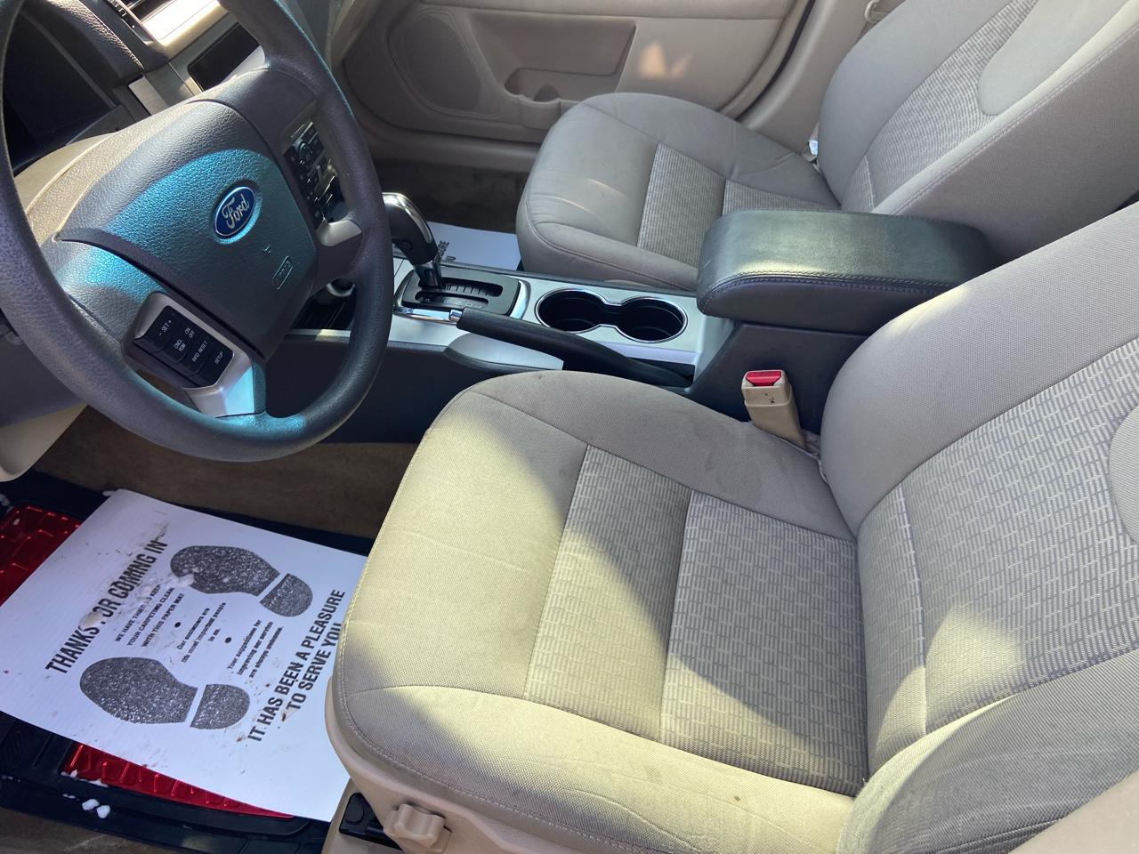 Ford Fusion I4 SE 2011