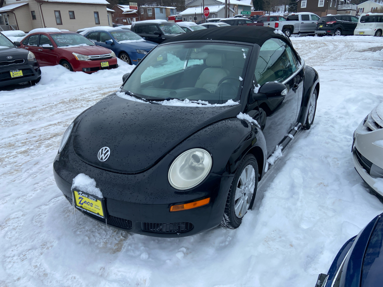 Volkswagen New Beetle 2.5L PZEV Convertible 2010