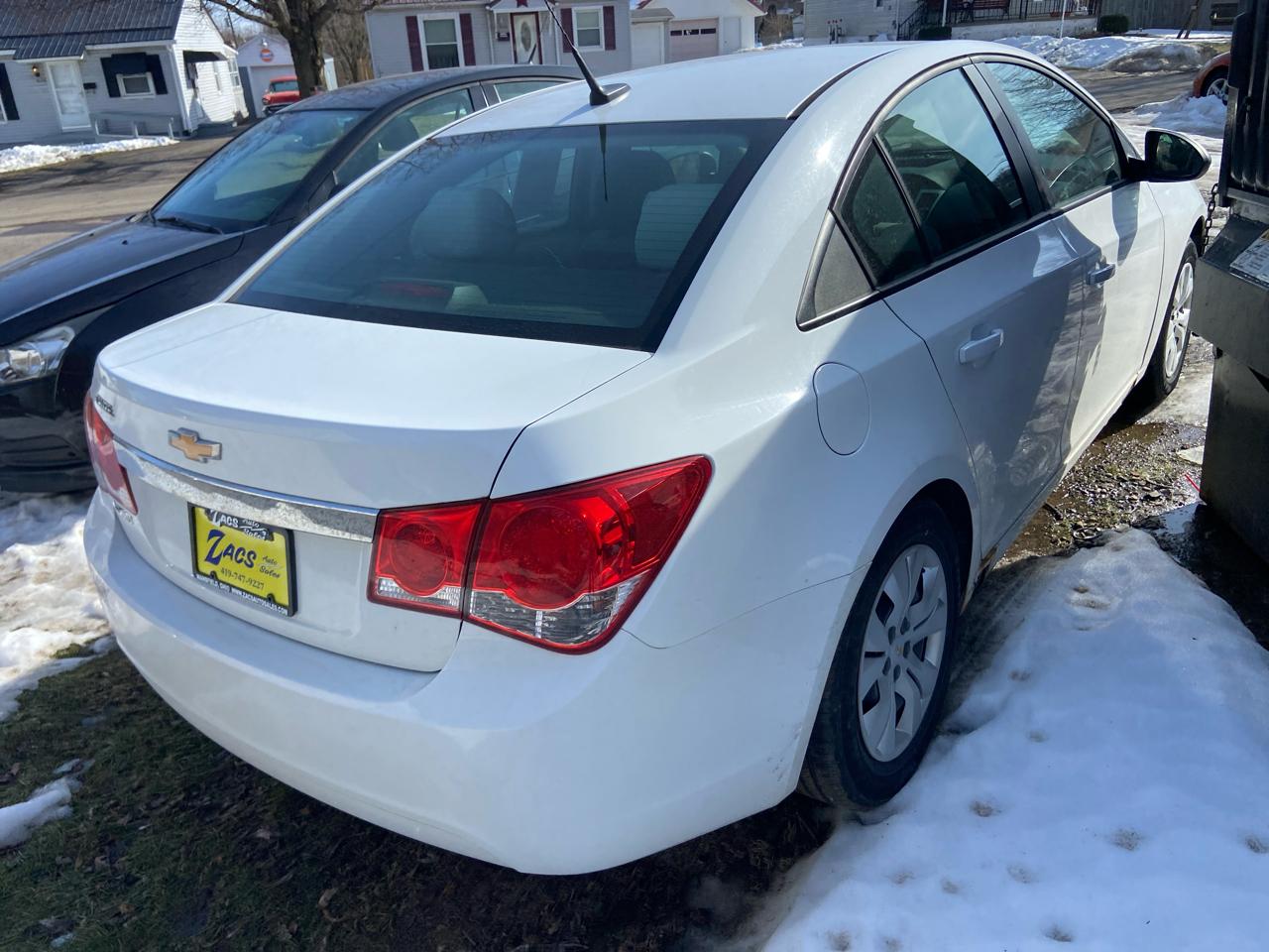 Chevrolet Cruze LS Auto 2013
