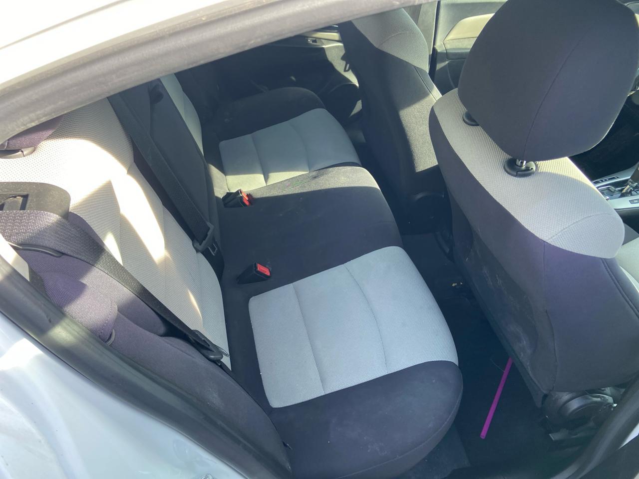 Chevrolet Cruze LS Auto 2013