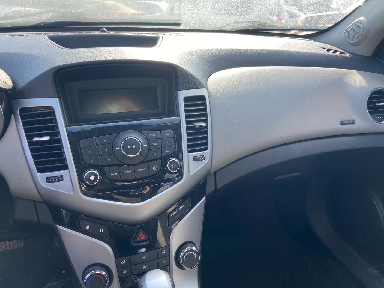 Chevrolet Cruze LS Auto 2013