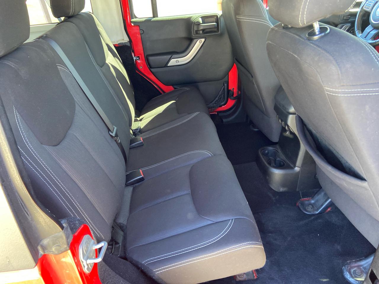 Jeep Wrangler Unlimited Sahara 4WD 2013