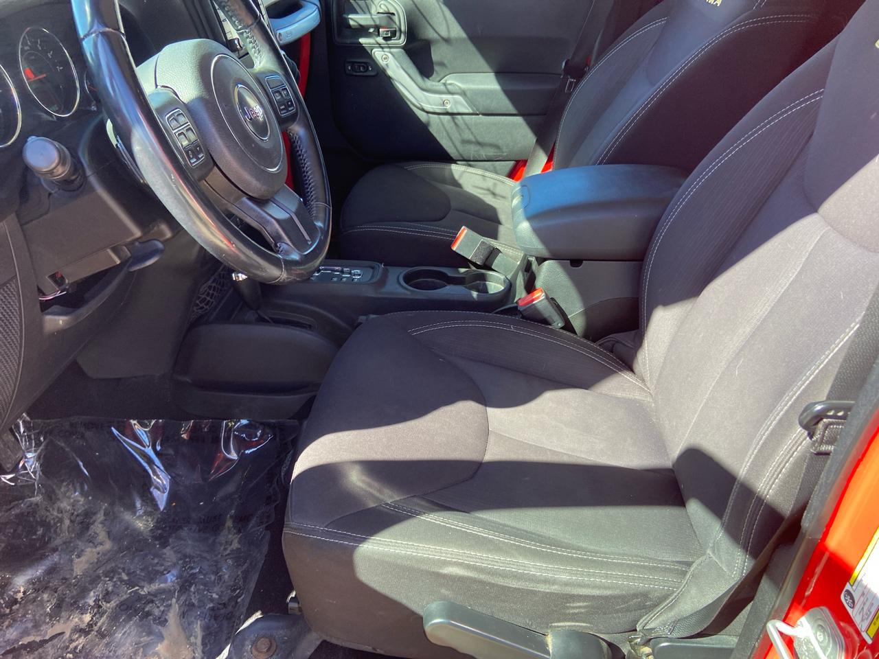 Jeep Wrangler Unlimited Sahara 4WD 2013