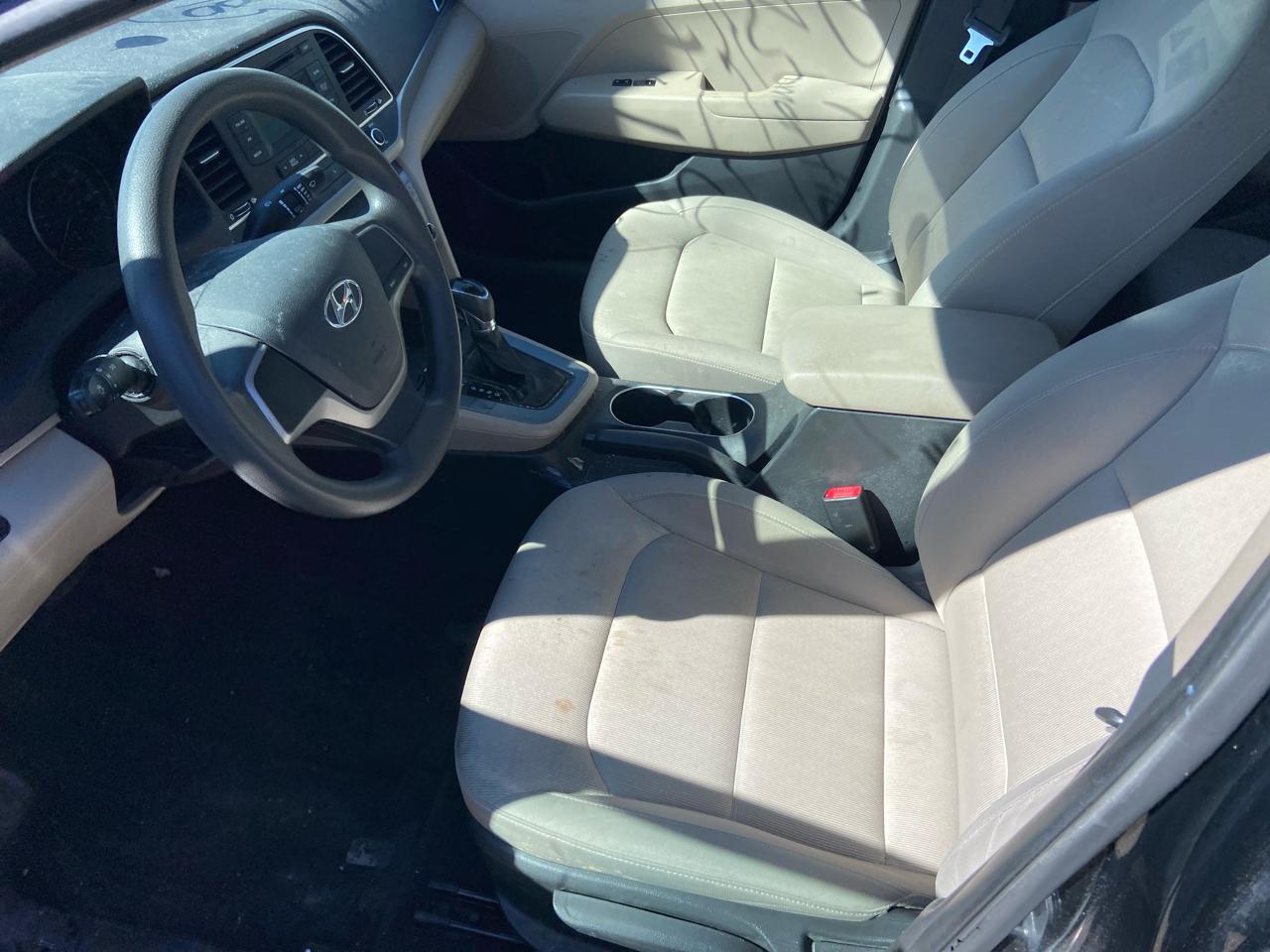 Hyundai Elantra SE 6AT 2017