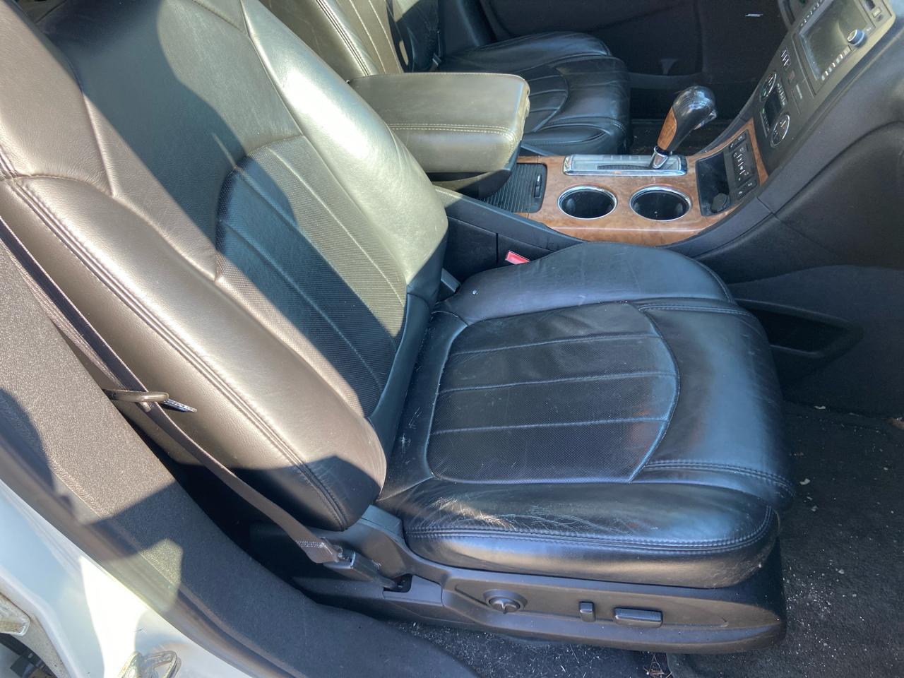 Buick Enclave CXL 2XL AWD 2010