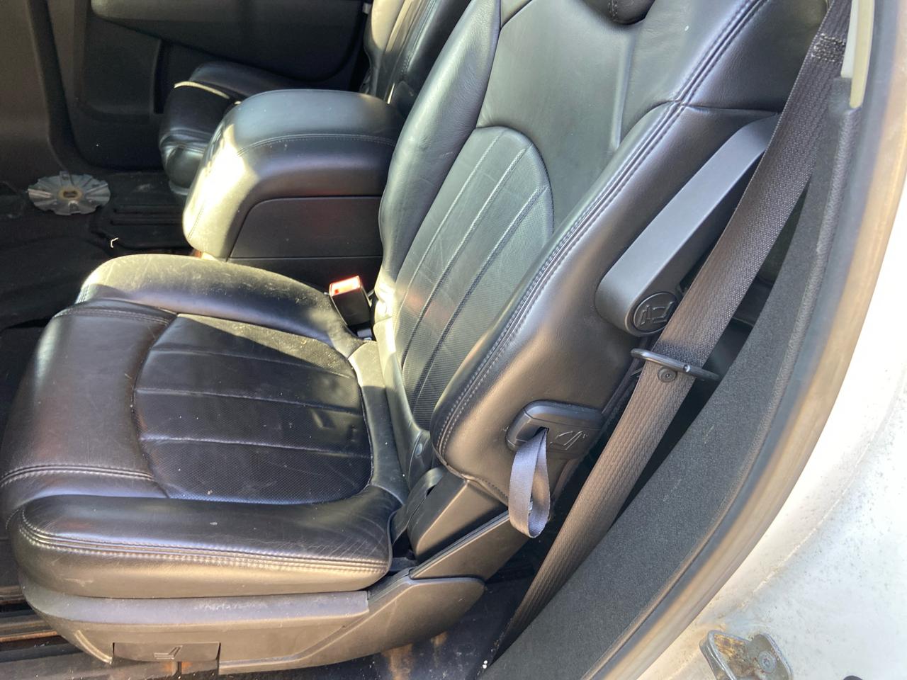 Buick Enclave CXL 2XL AWD 2010