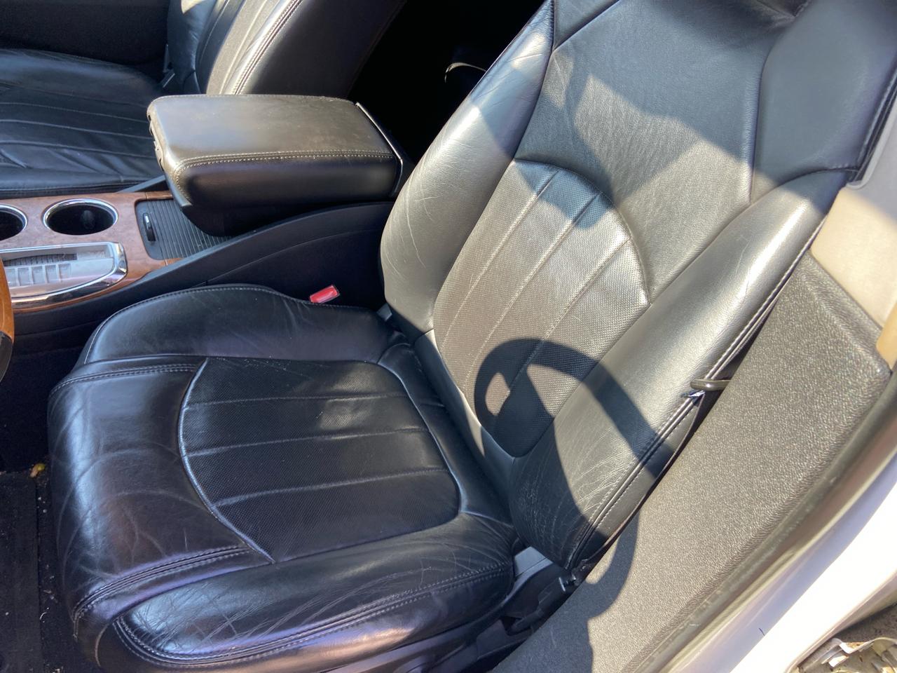 Buick Enclave CXL 2XL AWD 2010