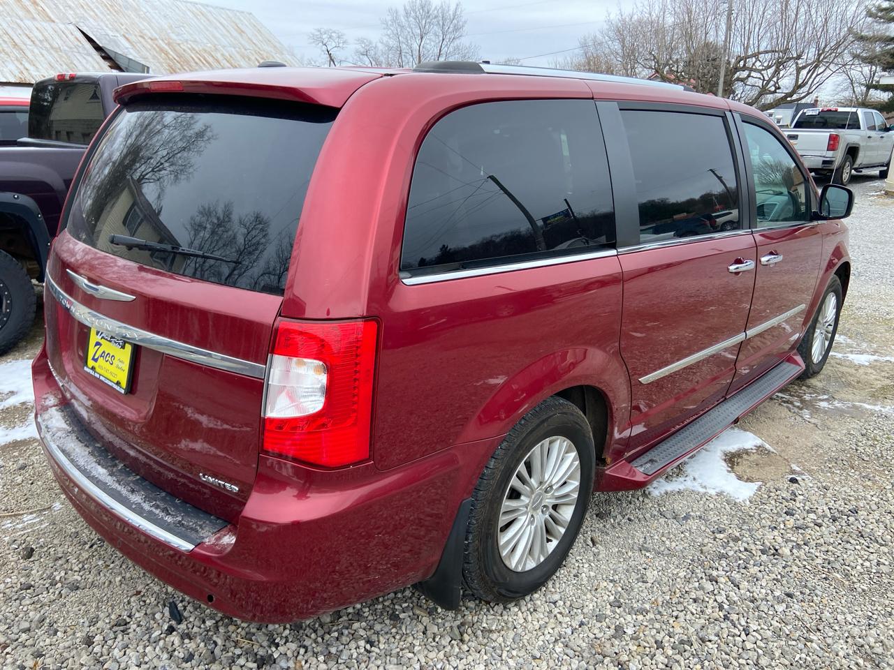 Chrysler Town & Country Limited 2014