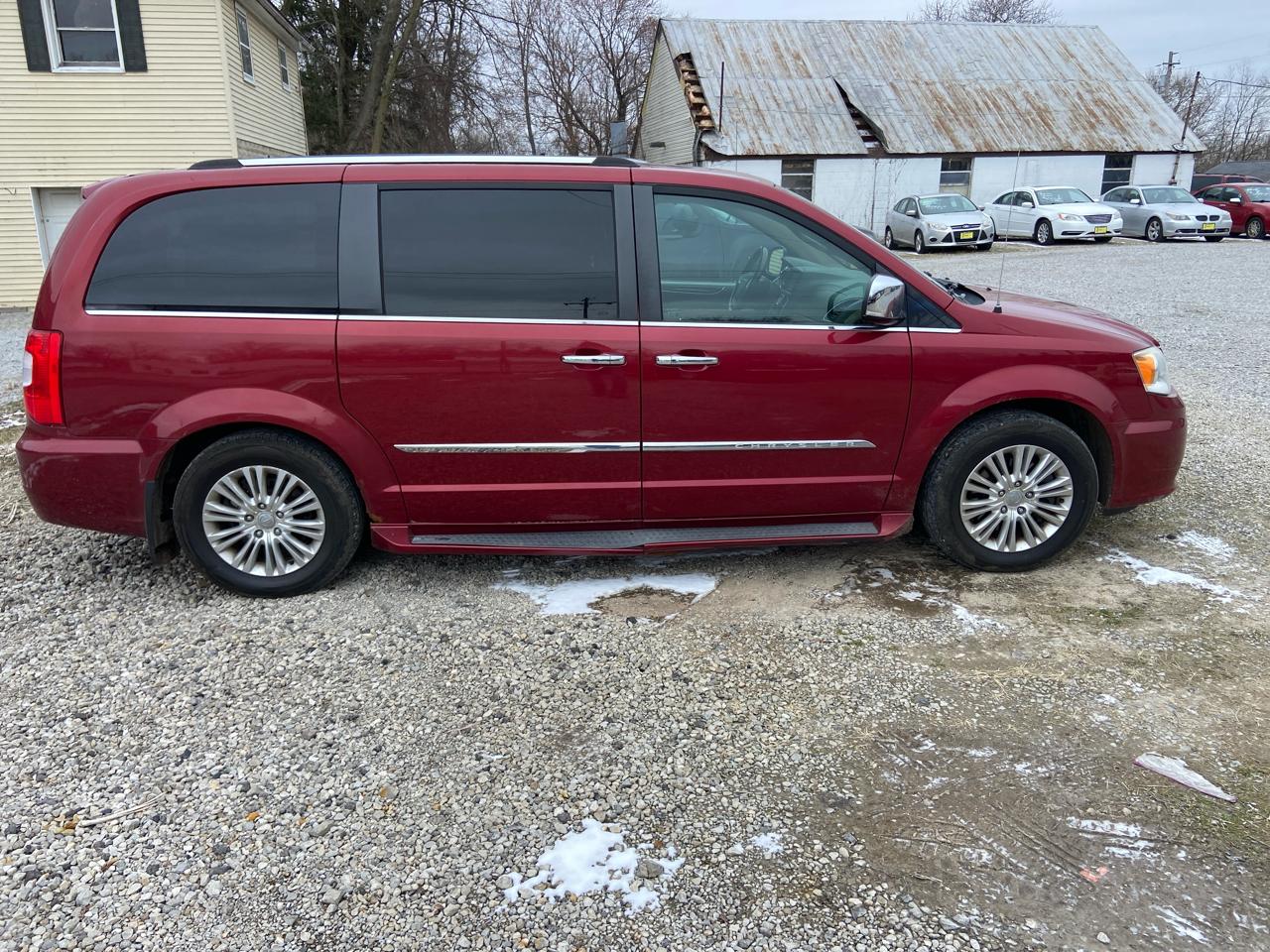 Chrysler Town & Country Limited 2014