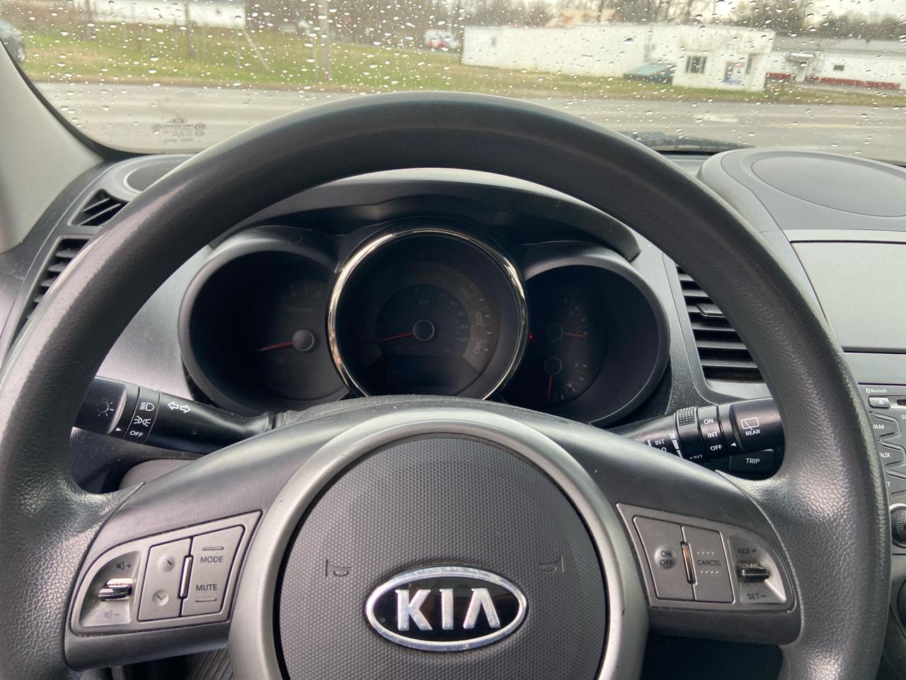 Kia Soul + 2011