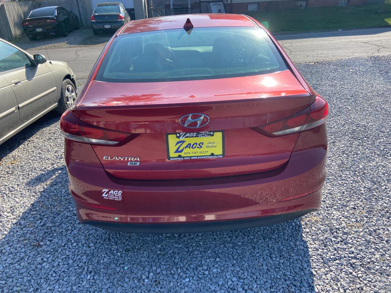 Hyundai Elantra SE 6AT 2017