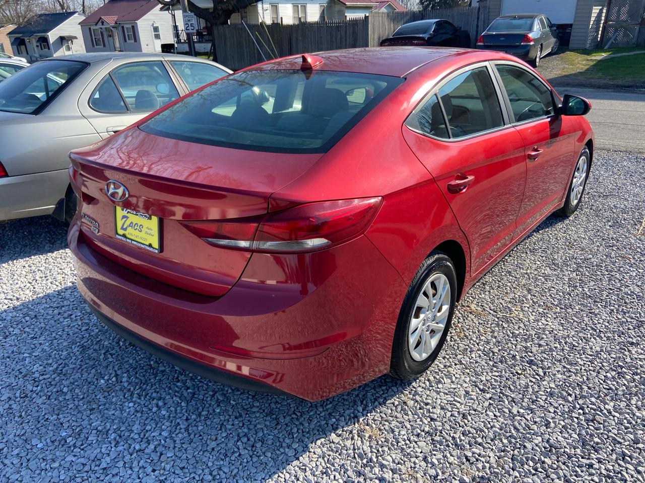 Hyundai Elantra SE 6AT 2017
