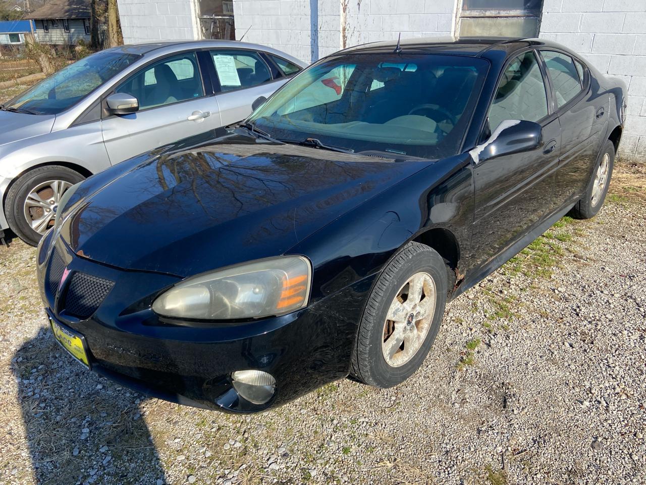 Pontiac Grand Prix Base 2005