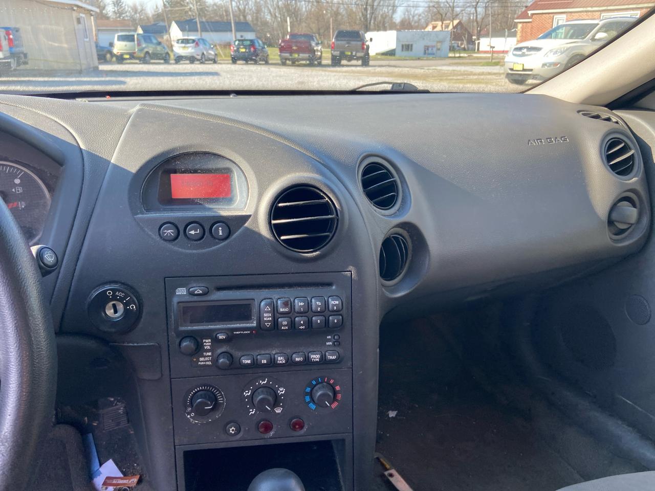 Pontiac Grand Prix Base 2005