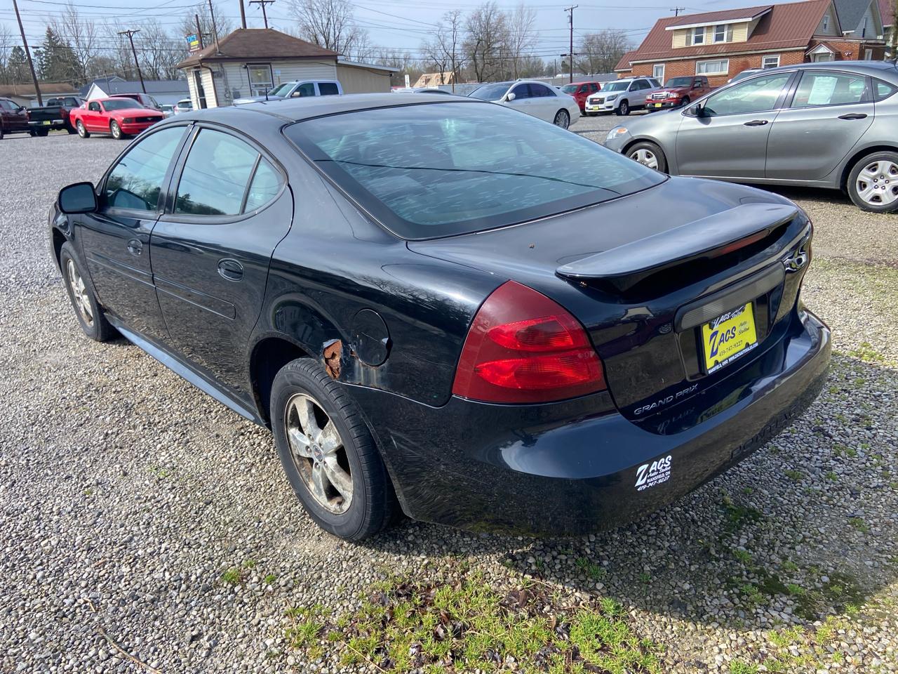 Pontiac Grand Prix Base 2005