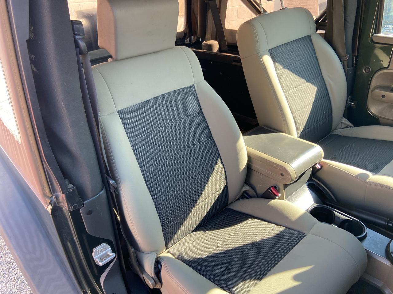 Jeep Wrangler Sport 4WD 2010