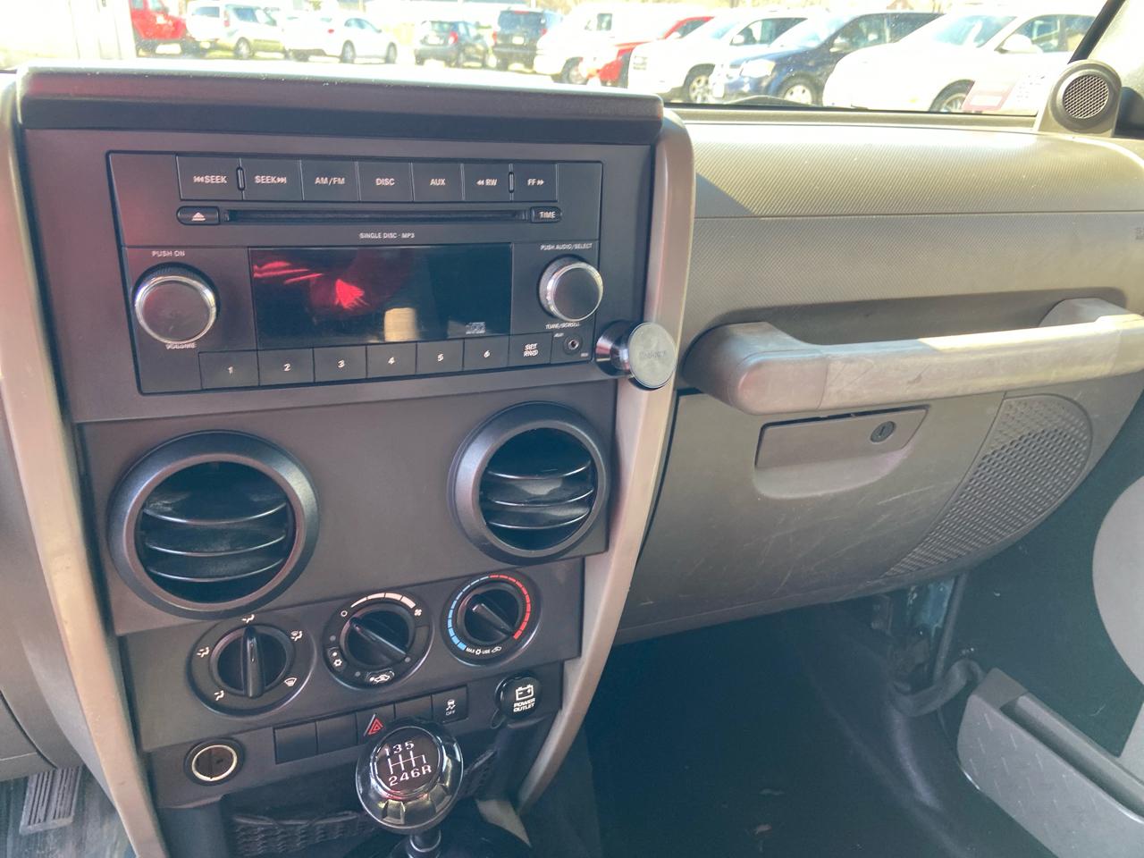 Jeep Wrangler Sport 4WD 2010