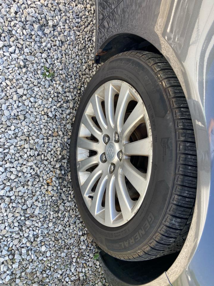 Buick Regal CXL - 2XL 2011