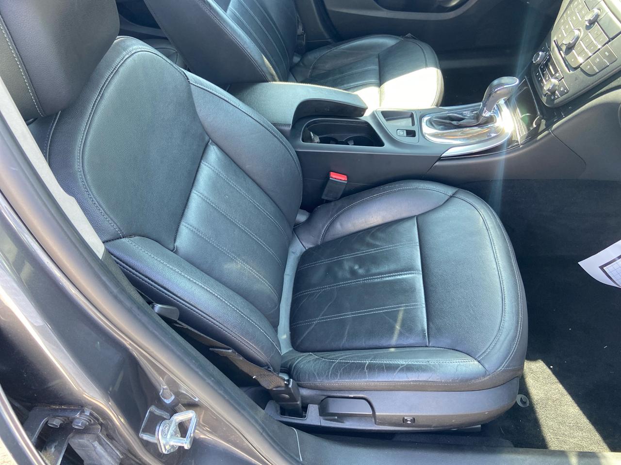 Buick Regal CXL - 2XL 2011