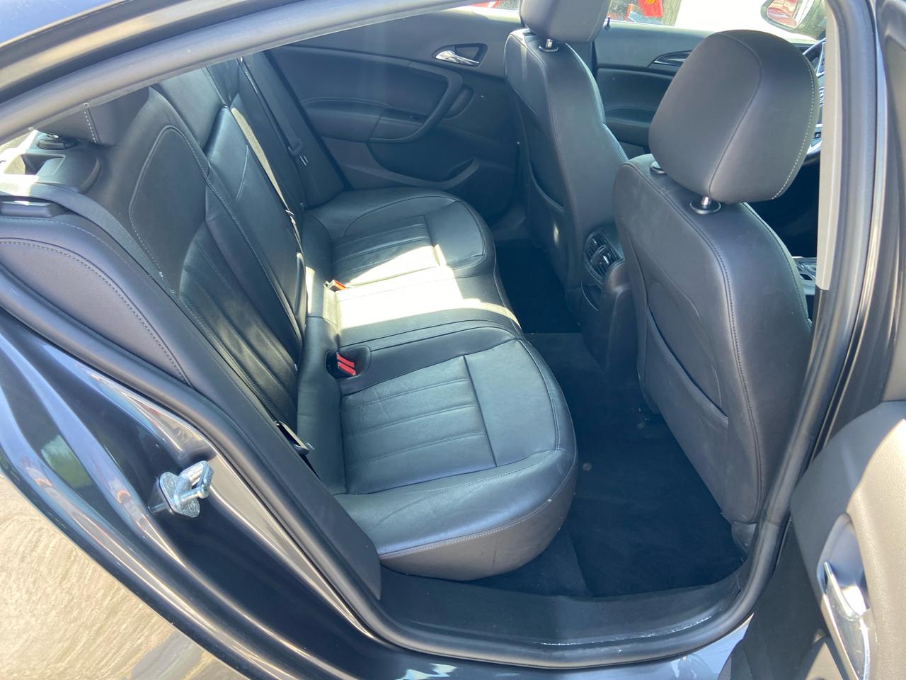 Buick Regal CXL - 2XL 2011