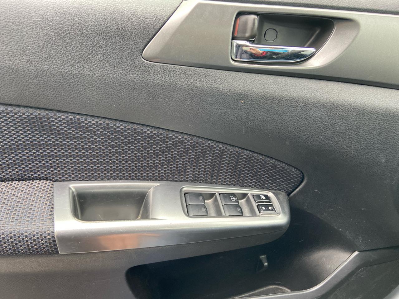 Subaru Forester 2.5X Premium 2013
