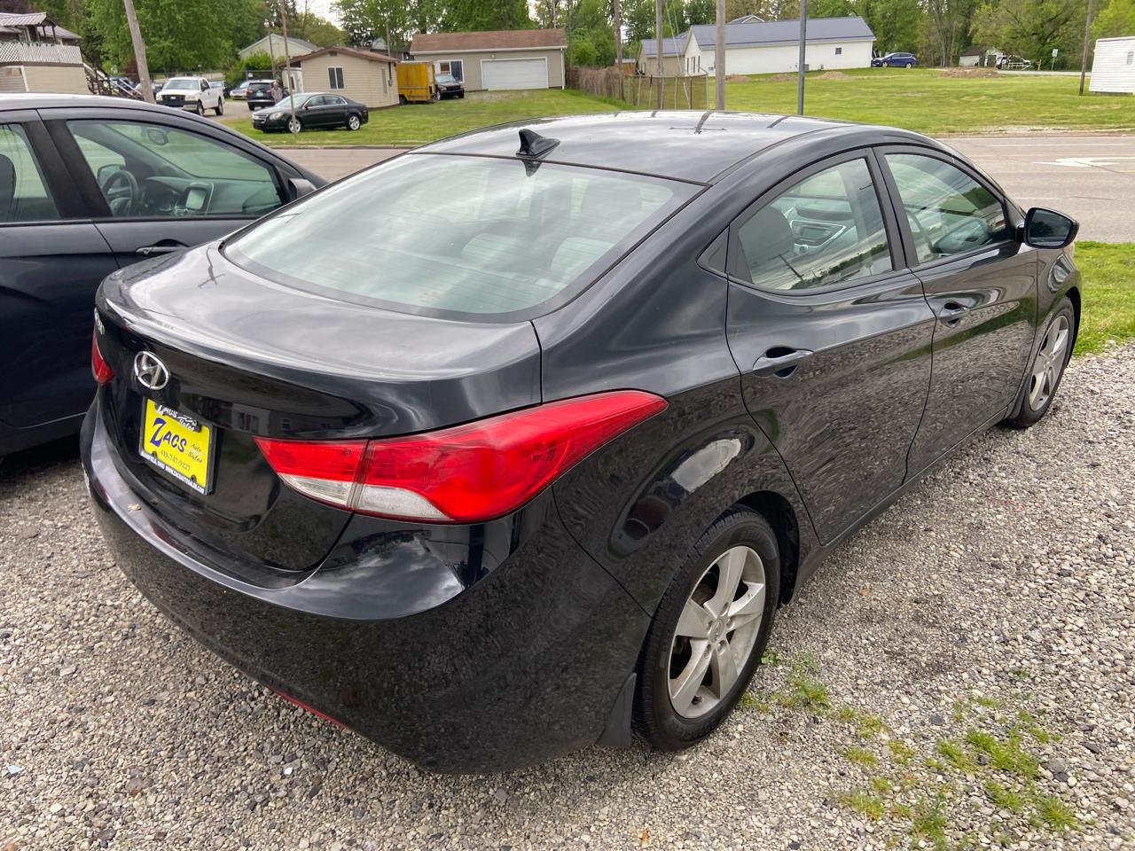 Hyundai Elantra Limited 2012