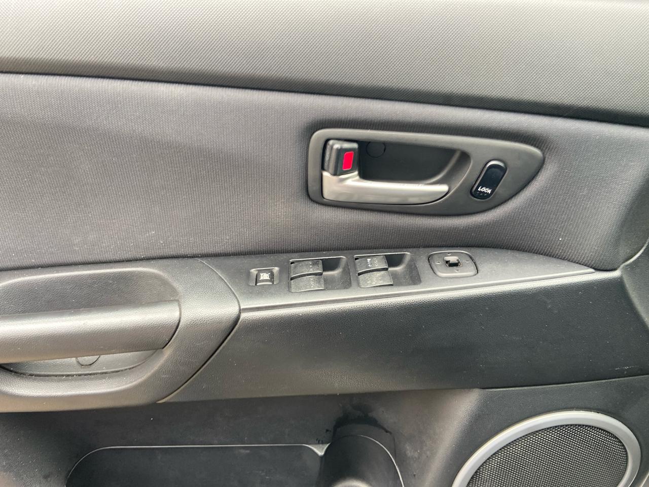 Mazda MAZDA3 s 5-Door 2005