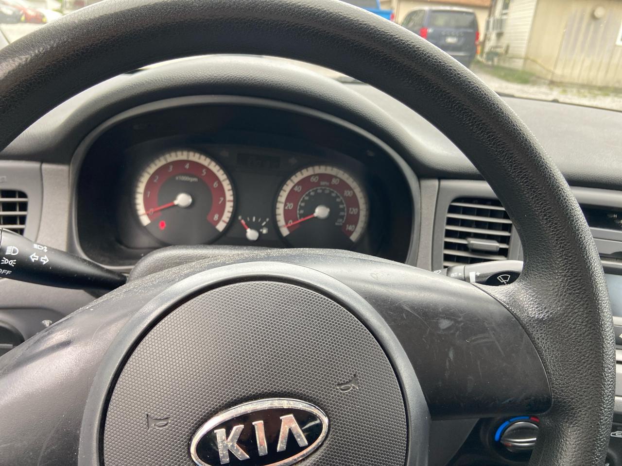 Kia Rio Base 2011