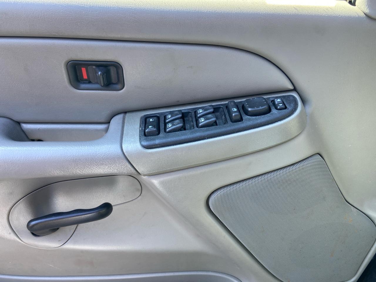 Chevrolet Avalanche 1500 2WD 2005
