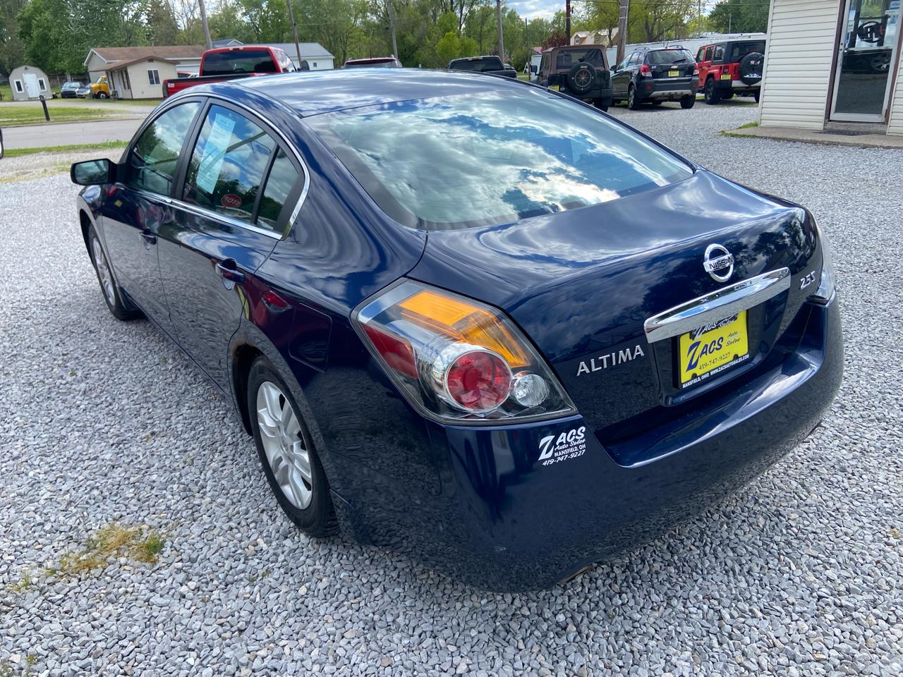 Nissan Altima  2012