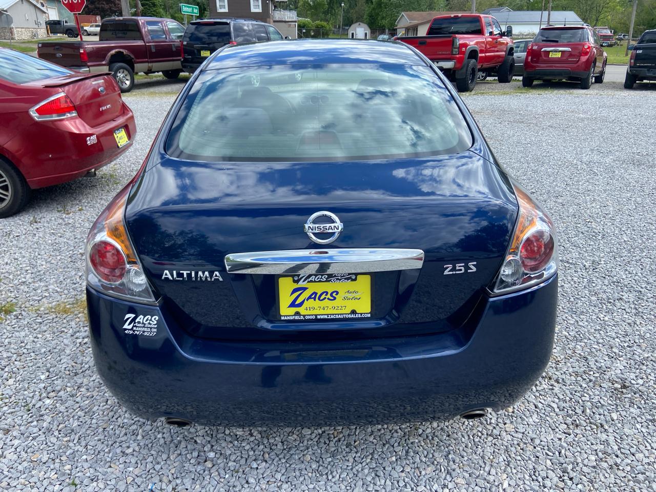 Nissan Altima  2012