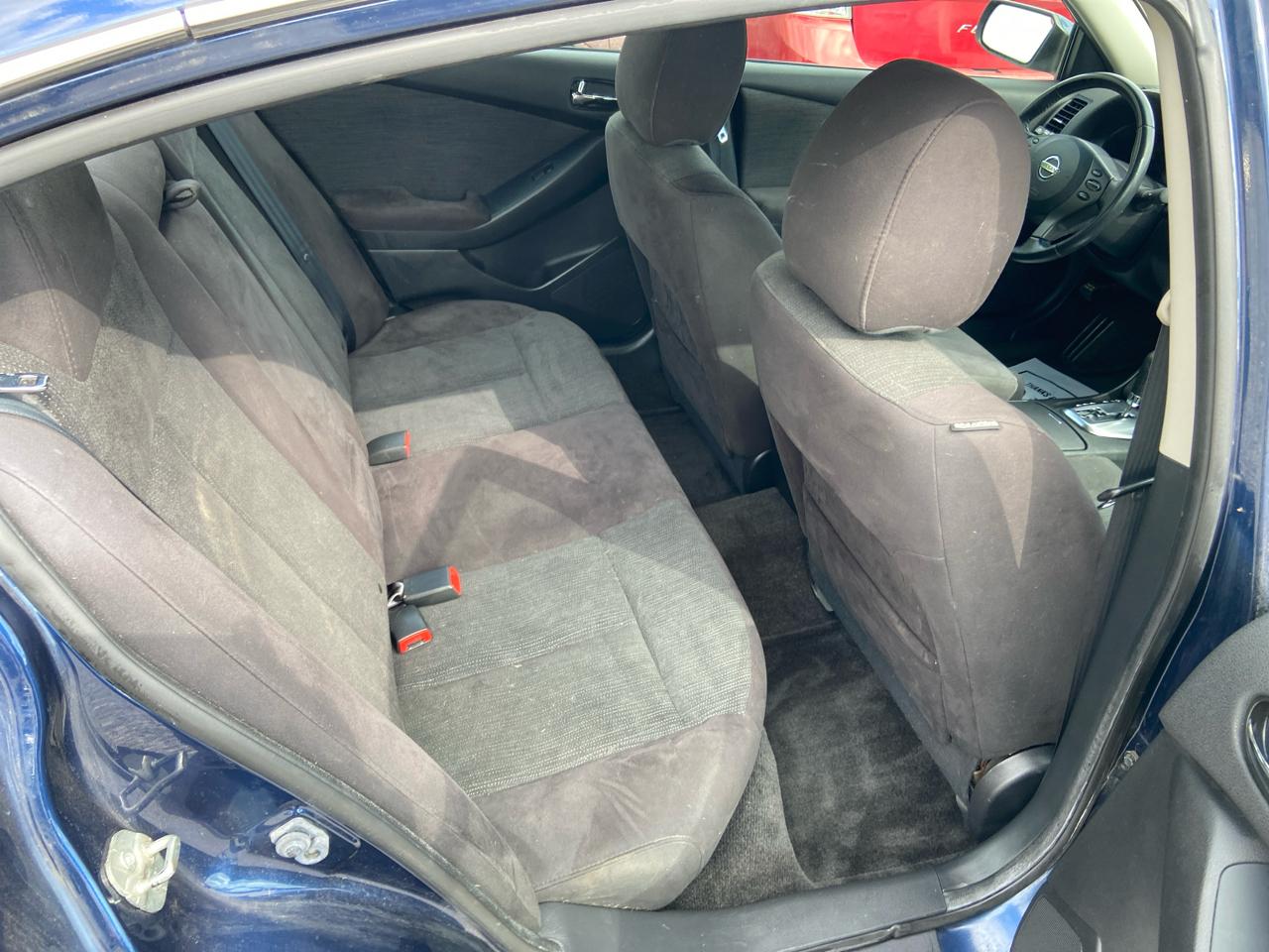Nissan Altima  2012