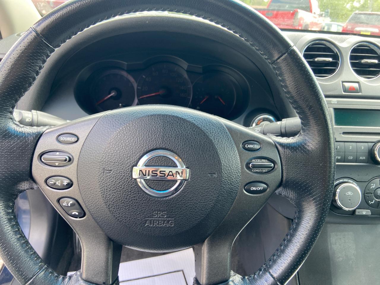Nissan Altima  2012