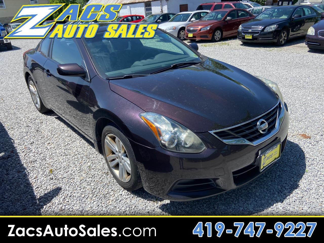 Nissan Altima 2.5 S 6M/T Coupe 2010