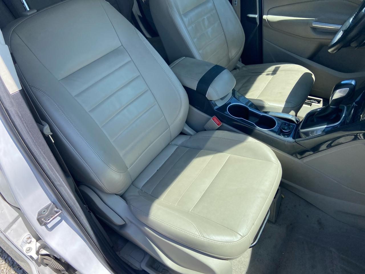 Ford Escape Titanium 4WD 2014