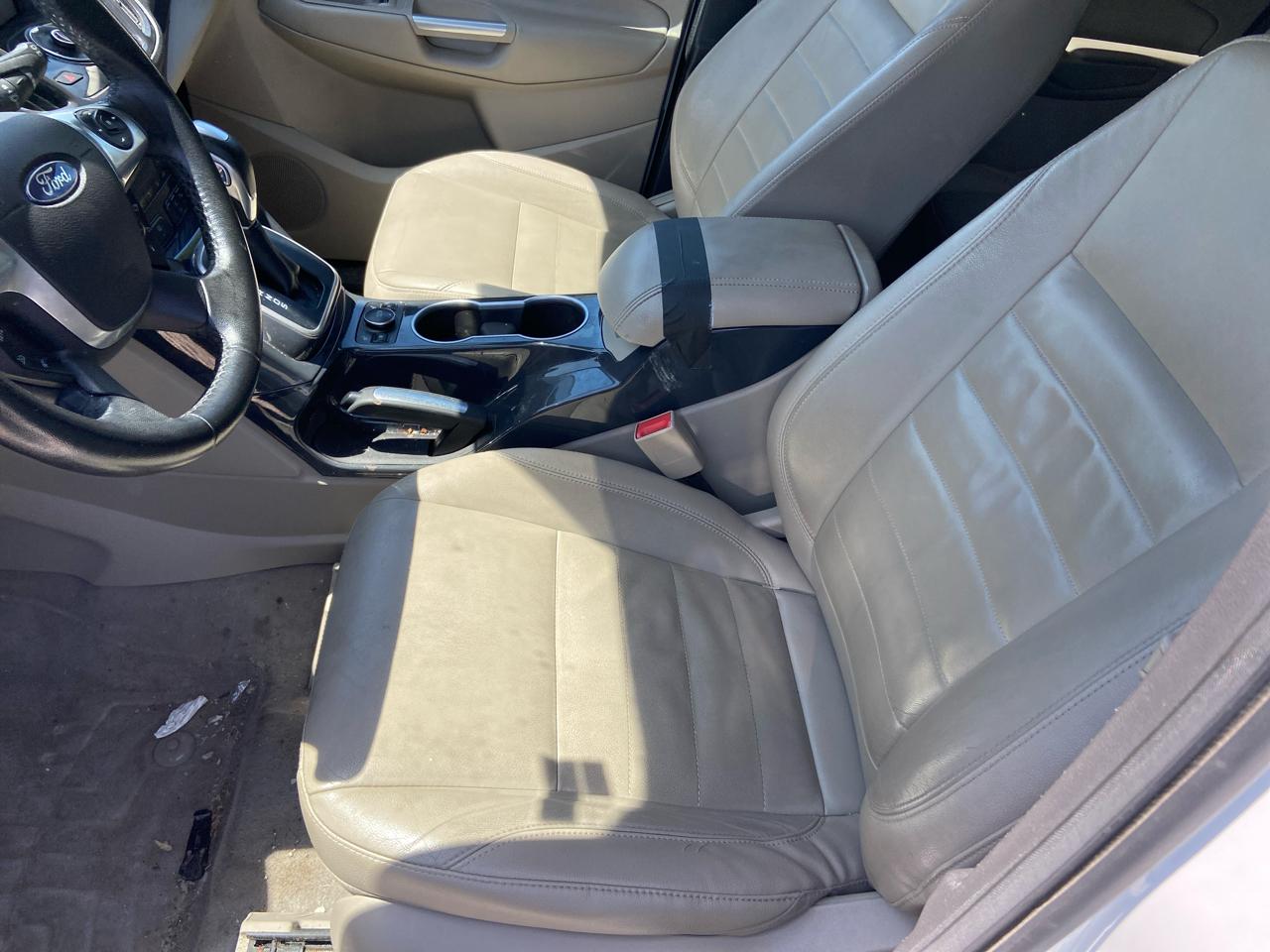 Ford Escape Titanium 4WD 2014