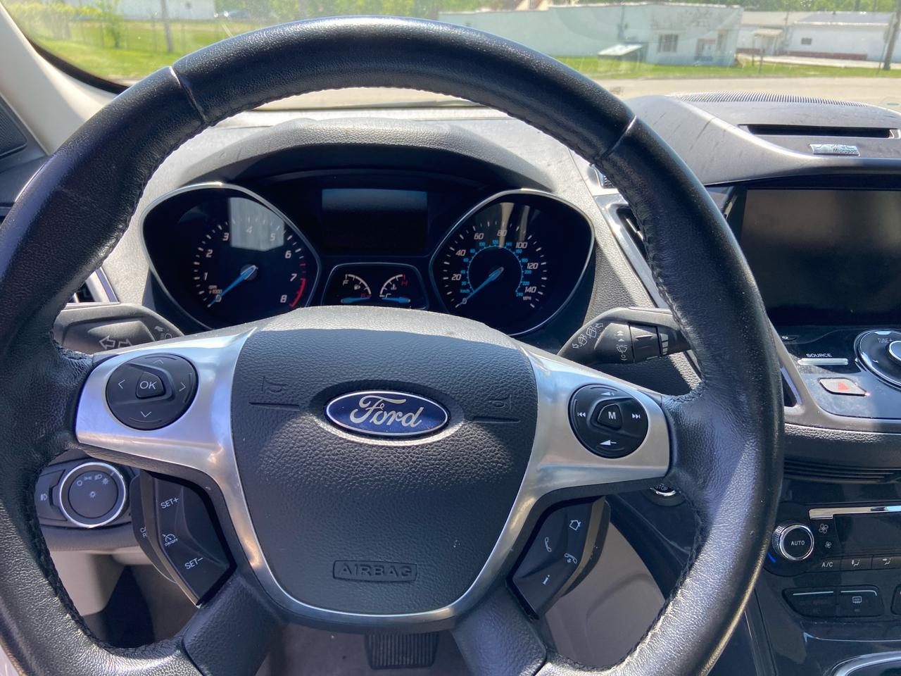 Ford Escape Titanium 4WD 2014