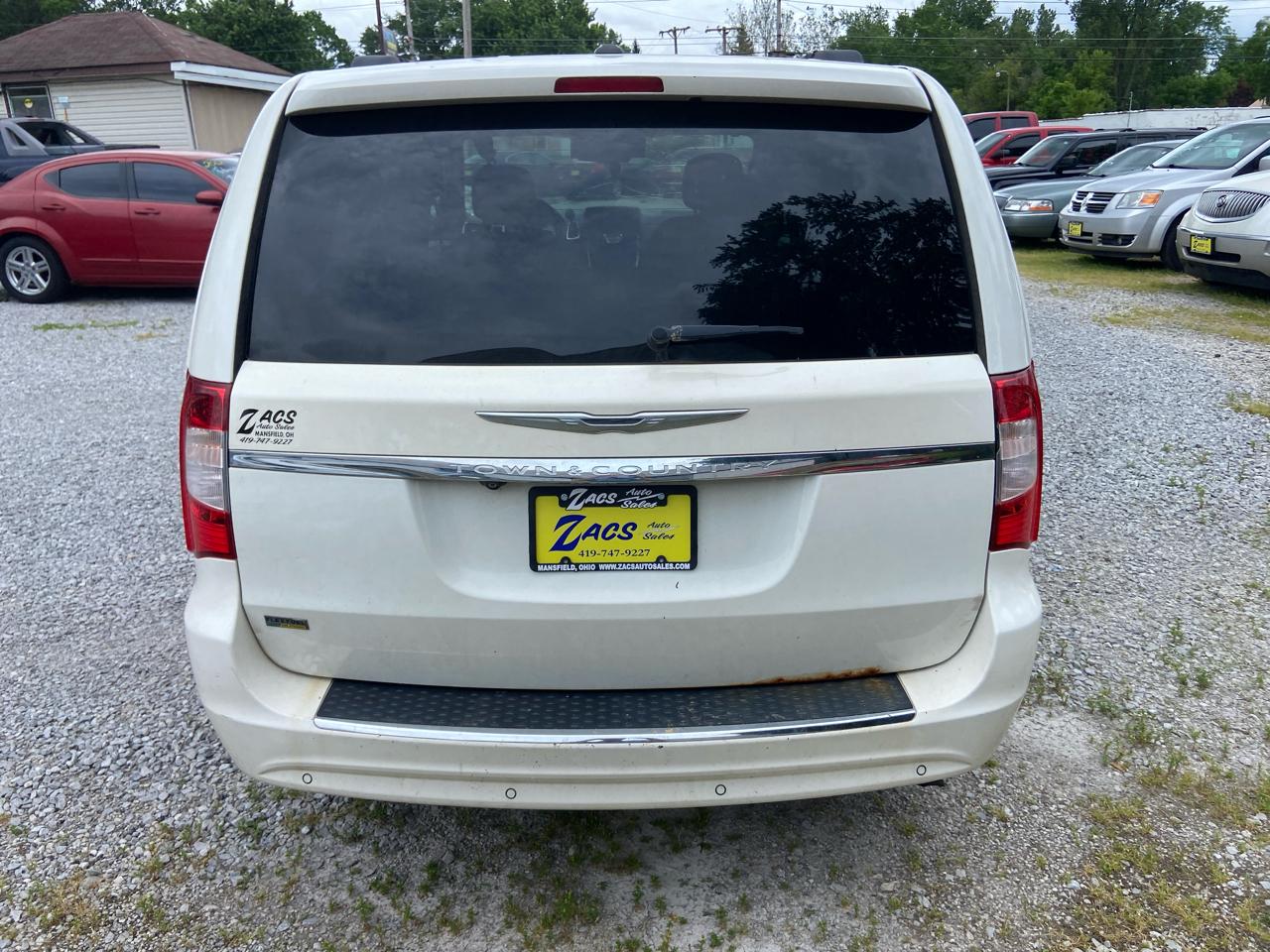 Chrysler Town & Country Touring 2012
